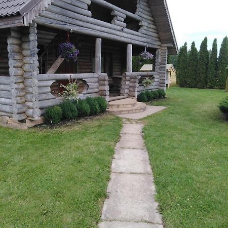Viesu Maja Manturi Hotel Peipini Buitenkant foto