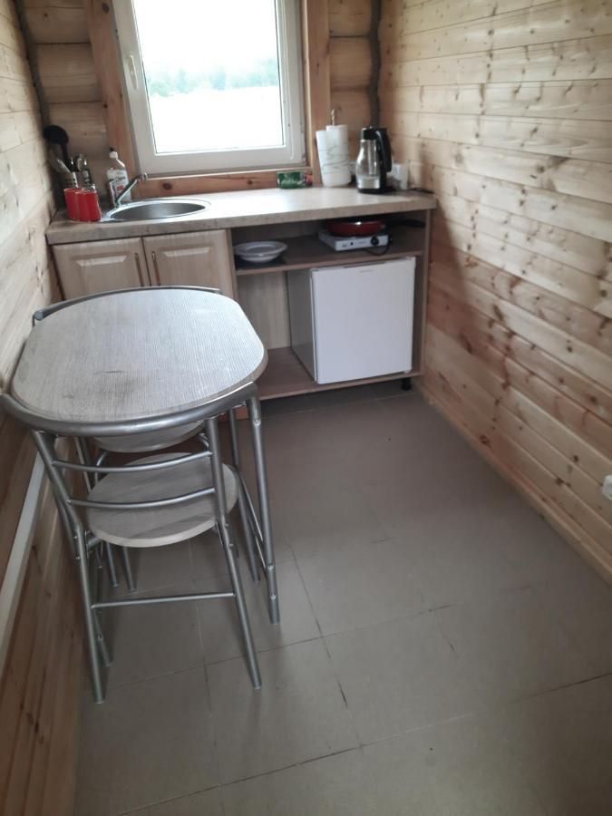Viesu Maja Manturi Hotel Peipini Buitenkant foto